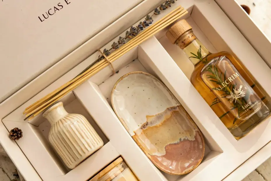 Home Fragrance Idea: Sandalwood & Vanilla Reed Diffuser for Cozy Autumn